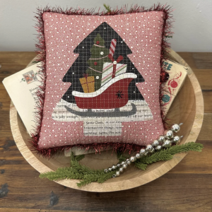 Scrapplique Tree & Sleigh Pillow